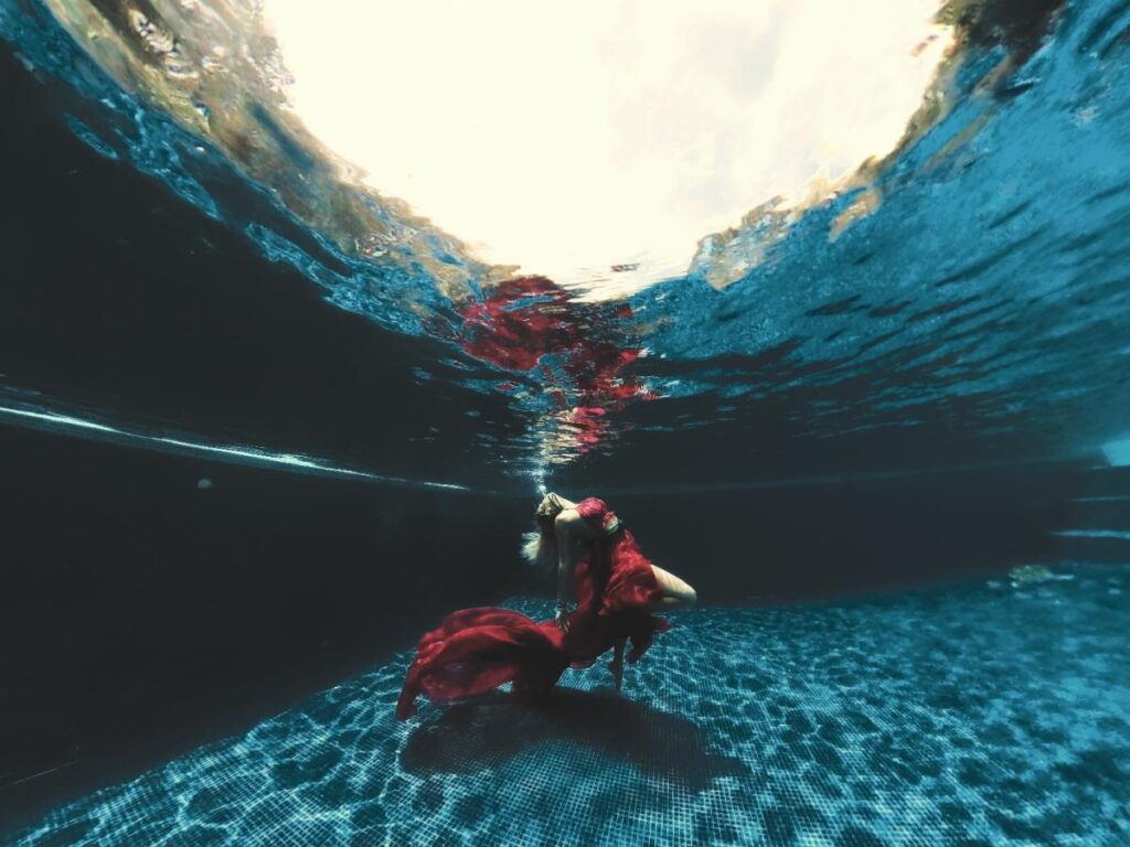 Underwater Fashion Photographer