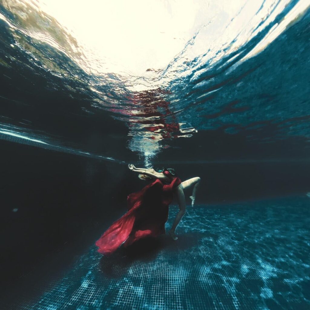 Underwater Fashion Photographer Vogue